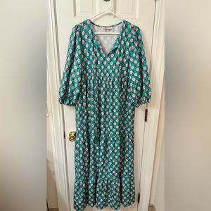 Midi dress size large
